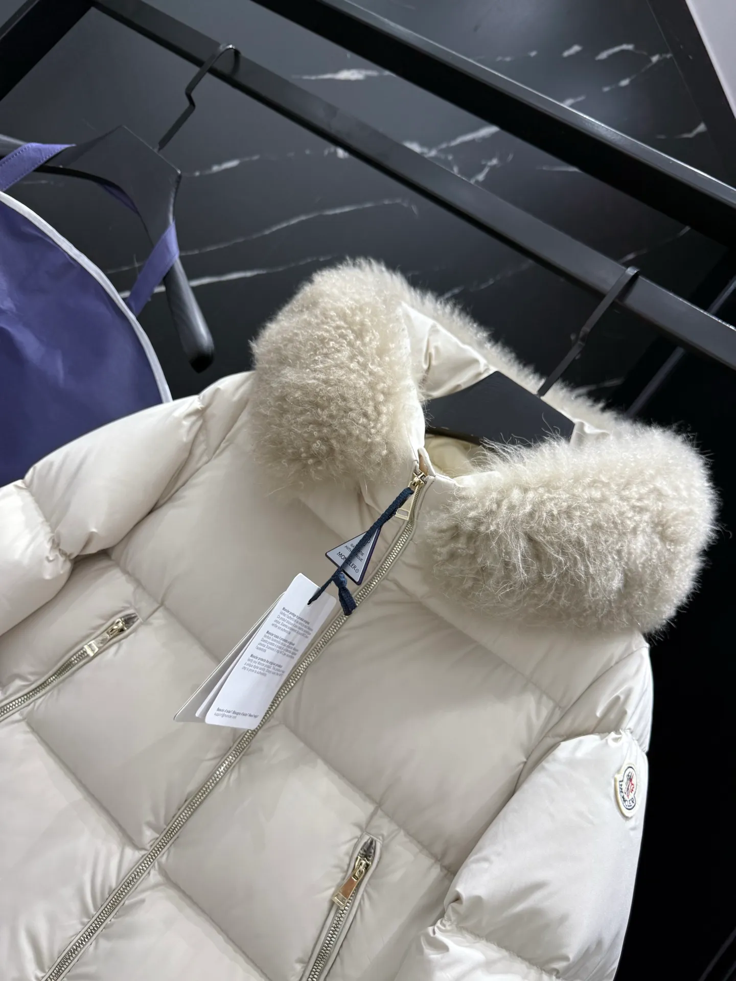 𝐌𝐎𝐍𝐂𝐋𝐄𝐑｜ Laichefur A mc 09#/ ： Size: 1 ，2 ，3 ，4 ：Laichefur Classic ， 。 Laichefur ， 。 ， ， 。 ， 。 • •Longue saison • • • •